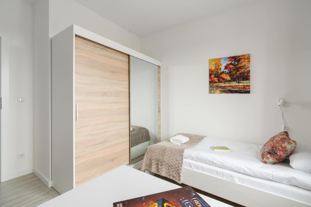 Premium Apartments Poznan Airport By Noclegi Renters Εξωτερικό φωτογραφία